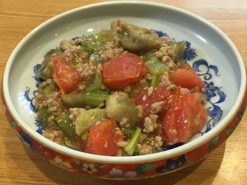 トマトでさっぱり☆夏野菜マーボー